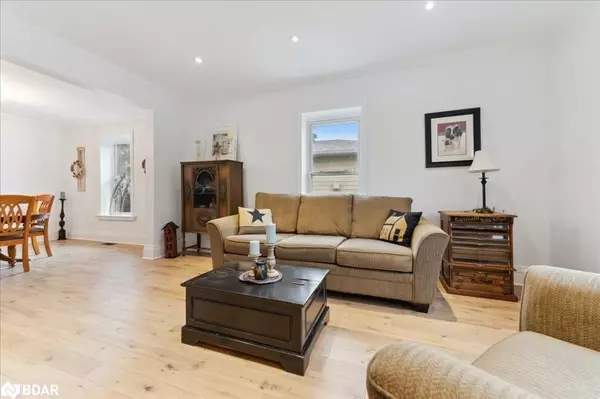 Grand Valley, ON L9W 5N3,42 Bielby Street