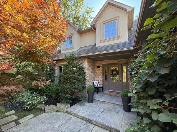 1338 Prince Albert Court, Mississauga, ON L5H 3S1