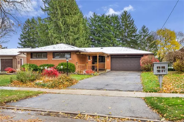 21 Cyprus Drive, Kitchener, ON N2M 4R4
