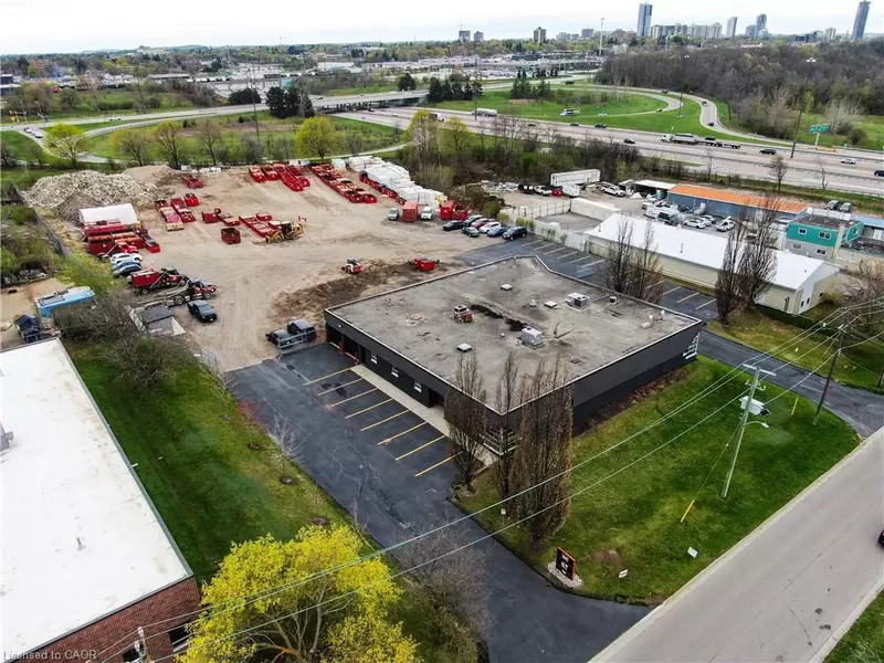 1099 Guelph Street, Kitchener, ON N2B 2E4