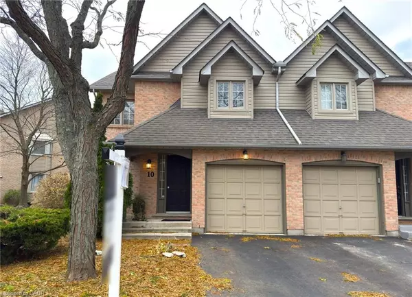 320 Hamilton Drive #10, Ancaster, ON L9G 4W6