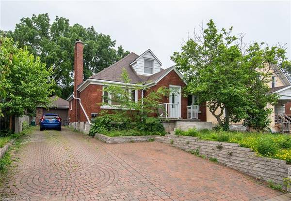 467 Stirling Avenue S, Kitchener, ON N2M 3J3