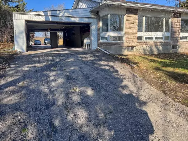 375 Blue Lake Road, St. George, ON N0E 1N0