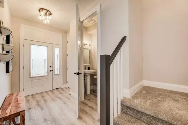 Plattsville, ON N0J 1S0,205 Applewood Street