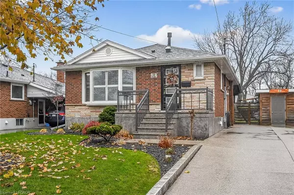 72 Viceroy Court, Hamilton, ON L9A 3Y4