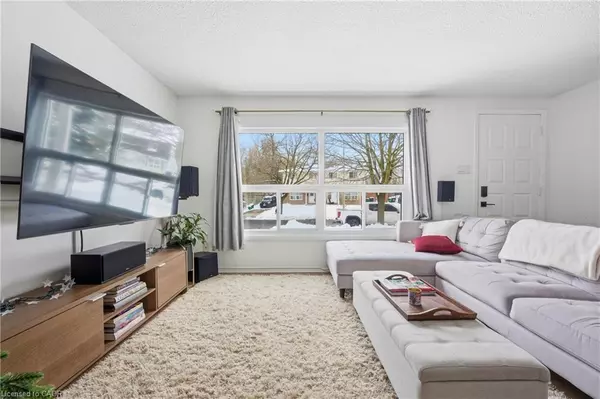 Waterloo, ON N2L 5X1,45B Karen Walk