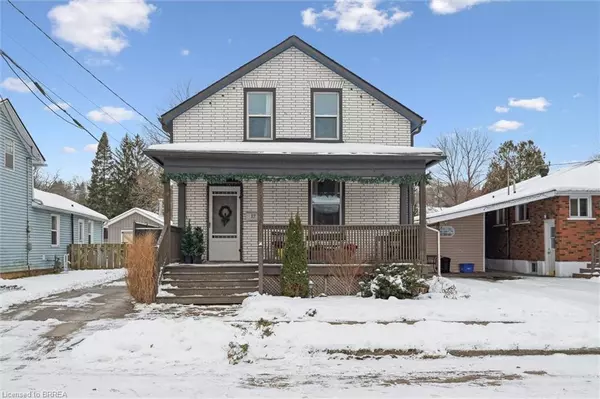 17 Ball Street, Paris, ON N3L 1W8