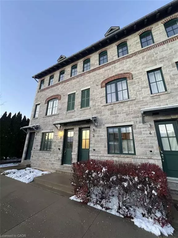 290 Barton Street #3, Hamilton, ON L8R 3P3