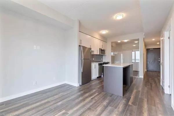 Hamilton, ON L8P 0C6,15 Queen Street S #1509