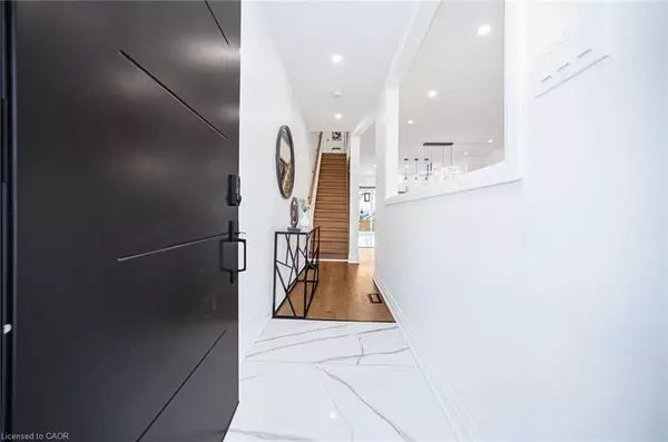 Hamilton, ON L8L 7J3,38 Glendale Avenue N