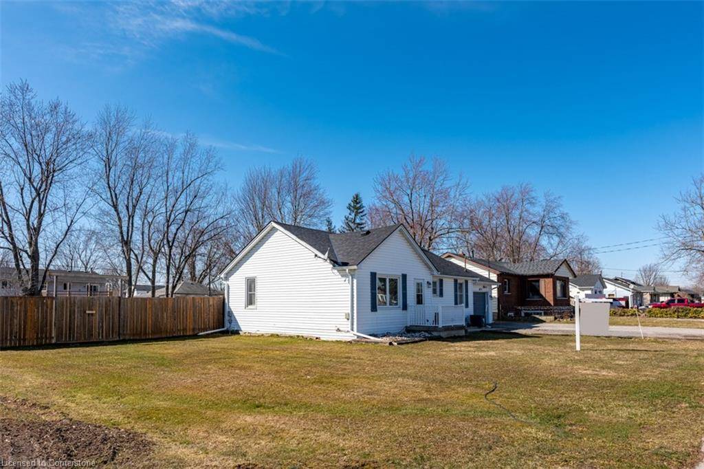 Fort Erie, ON L2A 4R3,675 Crescent Road