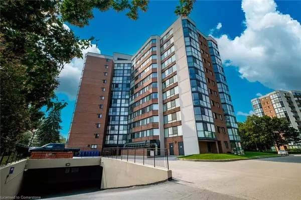Oakville, ON L6H 3K6,1230 Marlborough Court #305