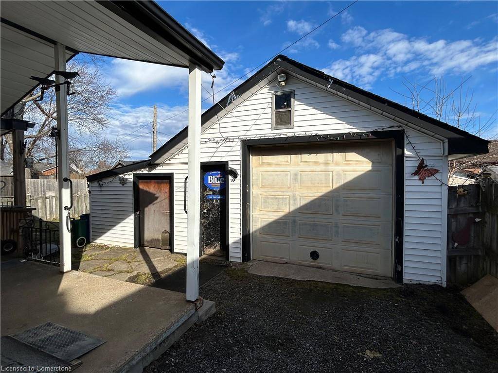 Fort Erie, ON L2A 4A2,25 Mary Street