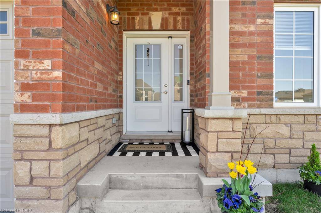 Fort Erie, ON L2A 0E3,888 Burwell Street