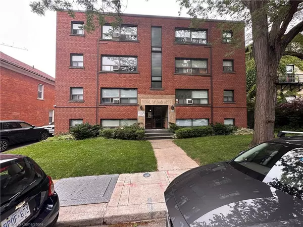 Hamilton, ON L8P 3C2,119 Macnab Street S #4