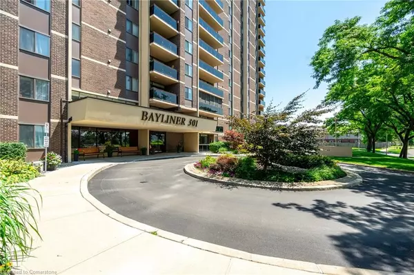 Stoney Creek, ON L8E 3S6,301 Frances Avenue #1707