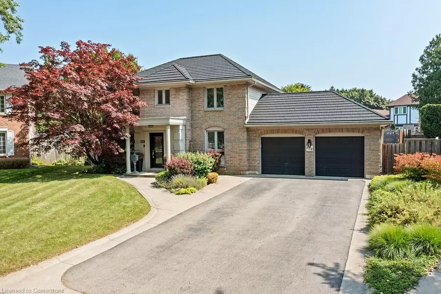 574 Tomahawk Crescent, Ancaster, ON L9G 3T5