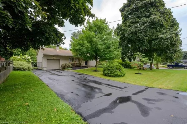 Ancaster, ON L9G 2N2,383 Woodworth Drive