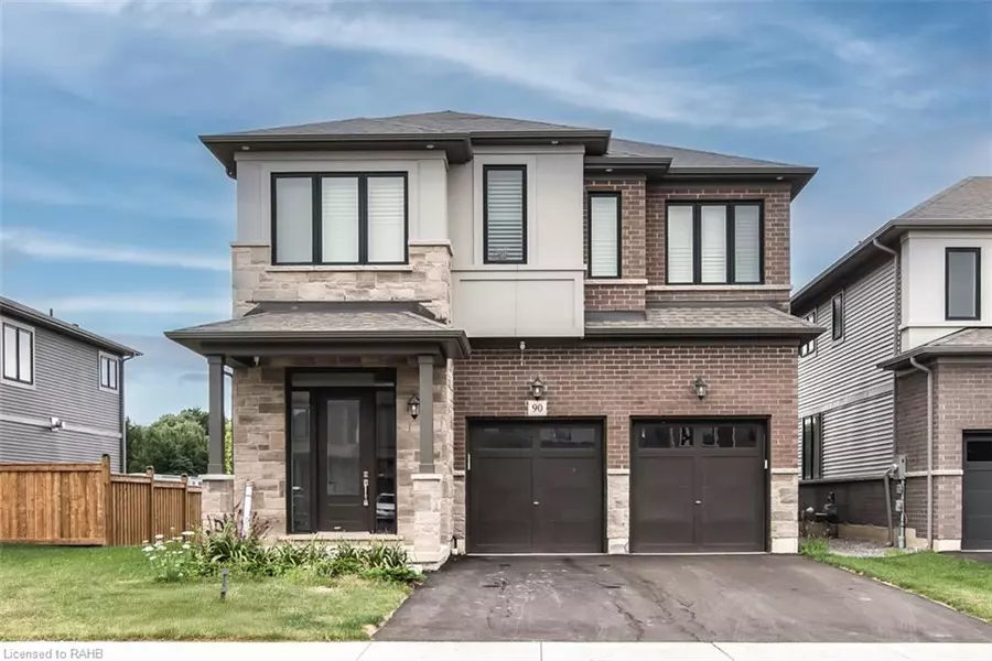 90 Spitfire Drive, Mount Hope, ON L0R 1W0