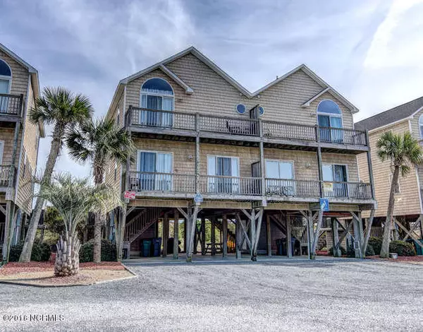 708 N Shore DR, Surf City, NC 28445