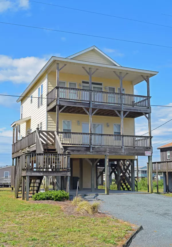 North Topsail Beach, NC 28460,311 Seashore DR