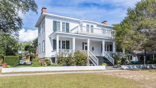 301 E Bay ST, Southport, NC 28461