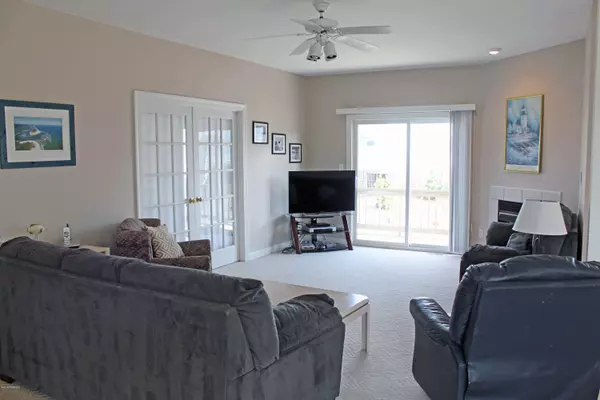 North Topsail Beach, NC 28460,109 N Permuda Wynd