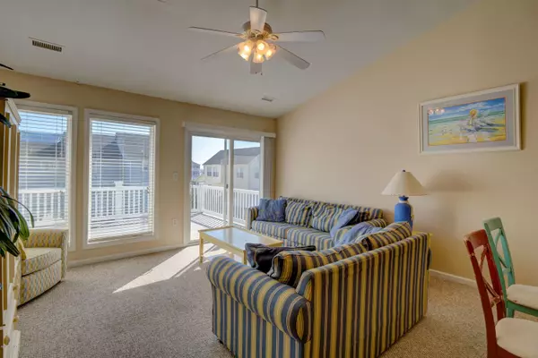 Surf City, NC 28445,402 Sandpiper LN
