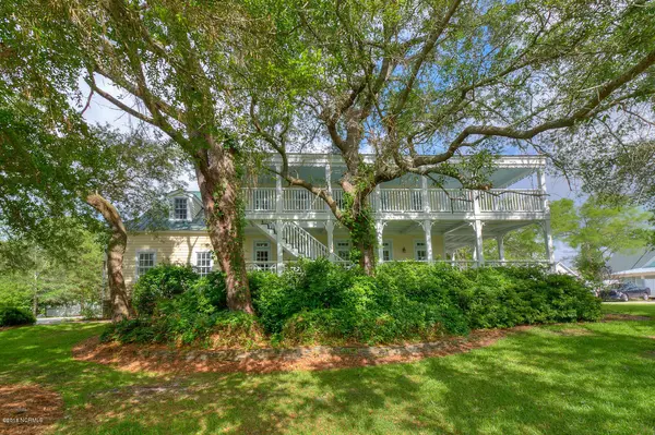 Southport, NC 28461,6246 Navigator WAY