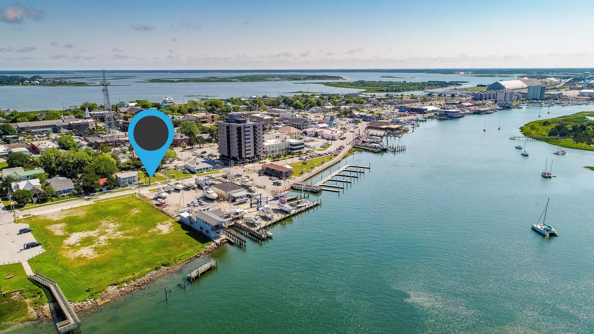 Morehead City, NC 28557,904 Shepard ST