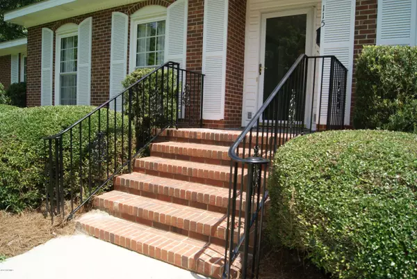 Whiteville, NC 28472,115 E Oliver ST
