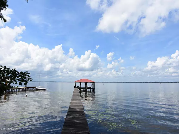 Lake Waccamaw, NC 28450,1000 Lakeshore DR