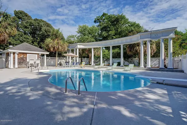 Surf City, NC 28445,744 Cockle ST