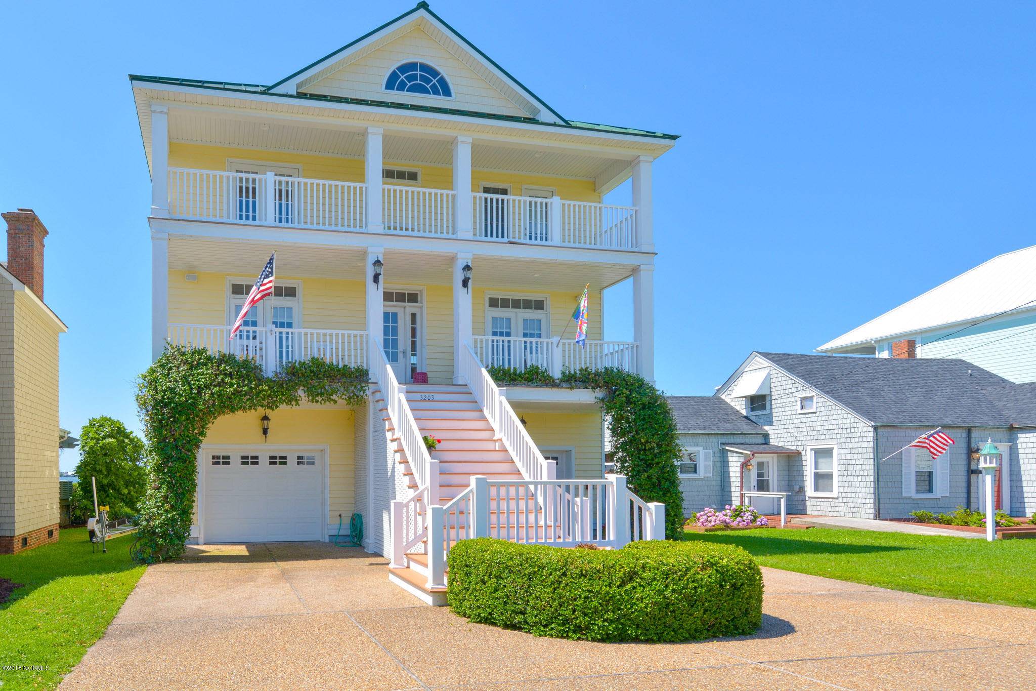 3203 Evans ST, Morehead City, NC 28557