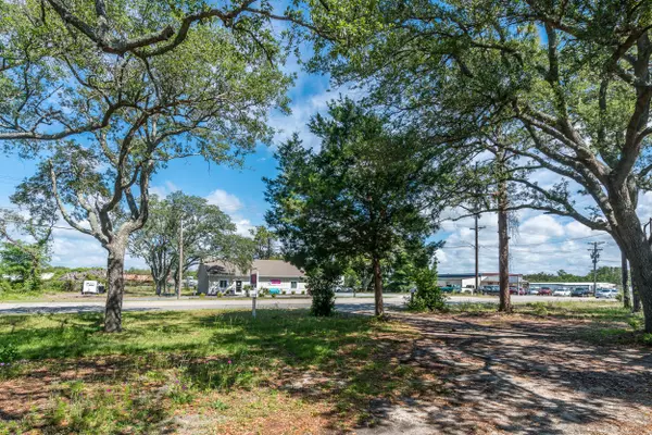 Southport, NC 28461,4268 Long Beach RD SE