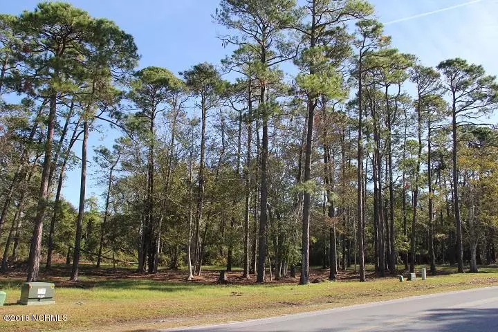 Southport, NC 28461,2406 St James DR SE