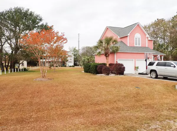 Cedar Point, NC 28584,120 Buds LN