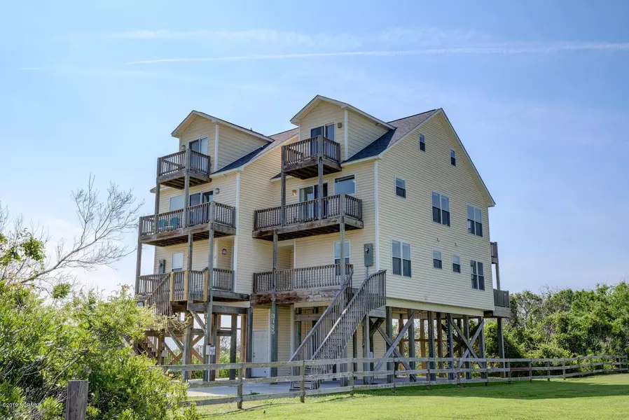 3145 Island DR, North Topsail Beach, NC 28460