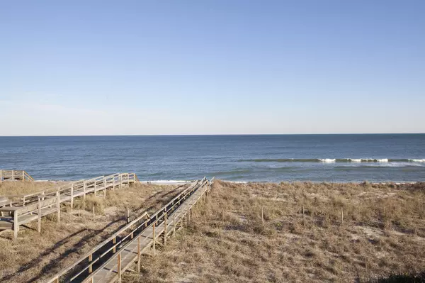 Carolina Beach, NC 28428,1515 S Lake Park BLVD