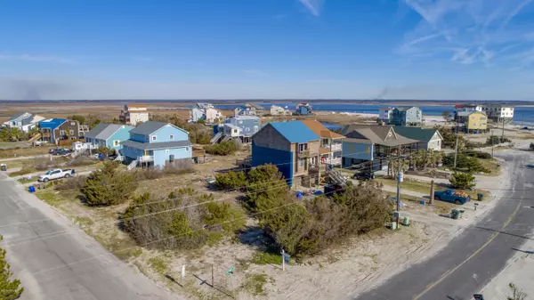 North Topsail Beach, NC 28460,2327 New River Inlet RD