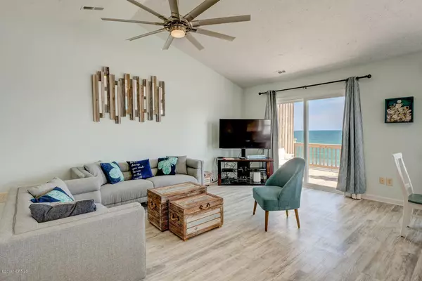 Surf City, NC 28445,514 N Shore DR #A