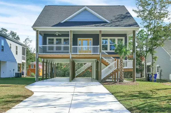 110 NE 4th ST, Oak Island, NC 28465