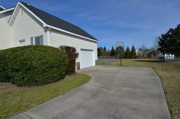 Greenville, NC 27858,885 Brandy Creek DR