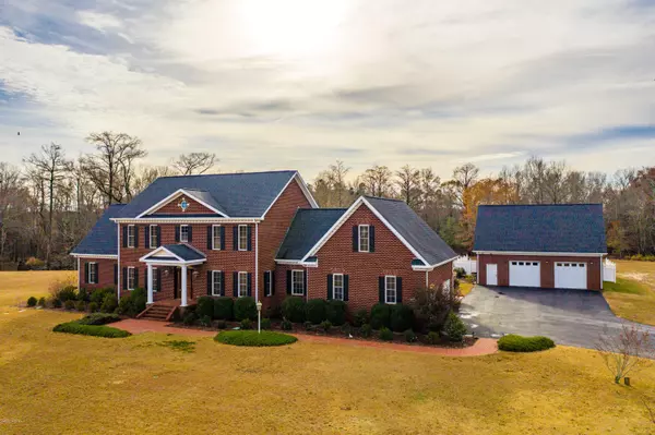 Kinston, NC 28504,328 Oak Bluff RD