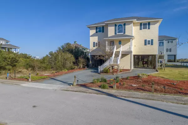 380 Hampton Colony CIR, North Topsail Beach, NC 28460