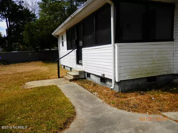 Whiteville, NC 28472,223 E Virgil ST