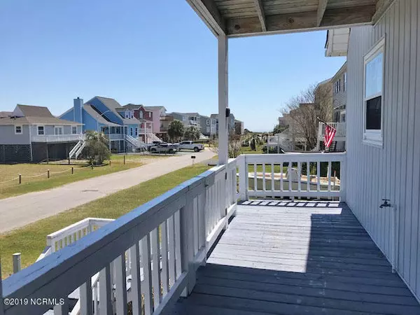 Holden Beach, NC 28462,123 Burlington ST