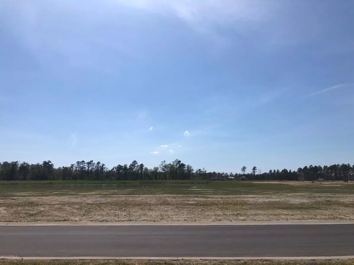 Leland, NC 28451,5261 Barcroft Lake DR