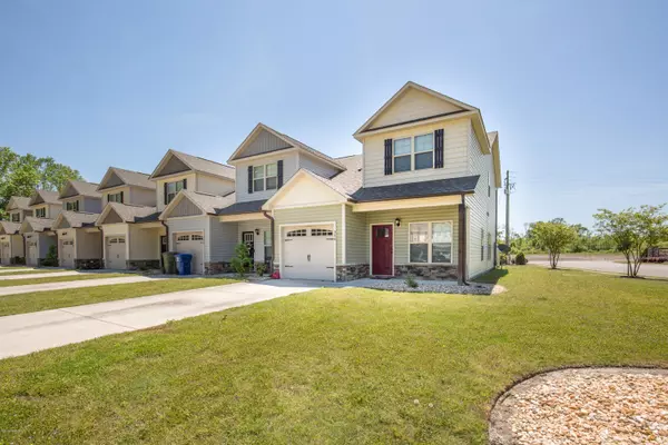 300 Winstead Loop RD, Richlands, NC 28574