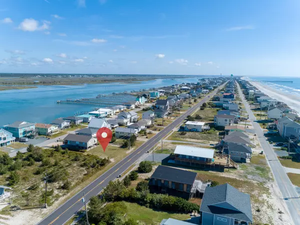 1332 S Anderson Boulevard, Topsail Beach, NC 28445